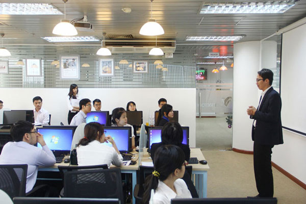 Học công nghệ thông tin đại học trực tuyến, nên hay không?