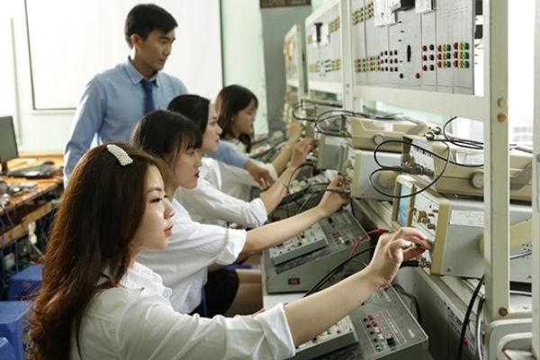 ngành kỹ thuật điện tử viễn thông