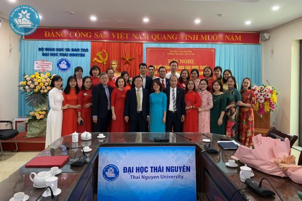 nu hoc cong nghe thong tin ra lam gi