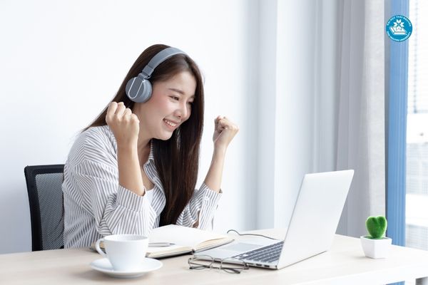 hoc online co loi ich gi