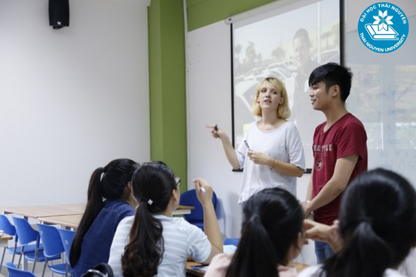 Review ngành ngôn ngữ anh thi khối nào