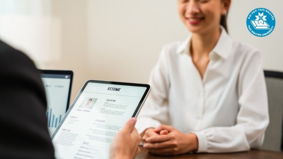 Học ngành ngôn ngữ Trung ra trường nhiều việc làm