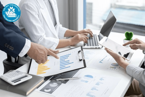 5 yếu tố ảnh hưởng đến mức lương các ngành nghề 2024