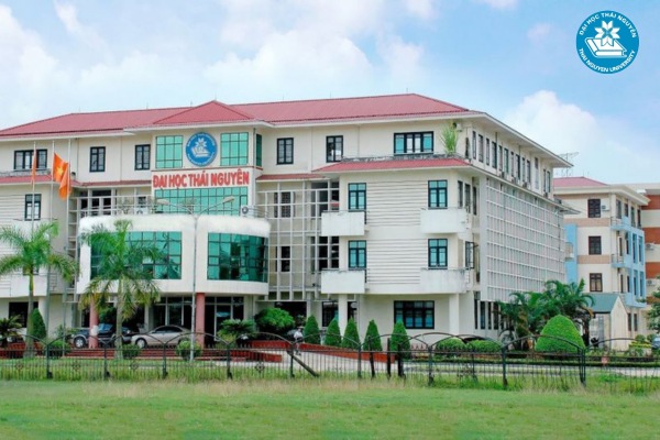 cac truong dai hoc co nganh quan tri kinh doanh