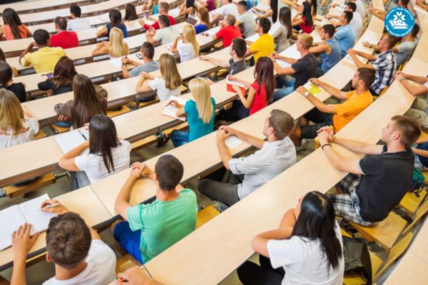 Cao đẳng liên thông lên Đại học mấy năm? 