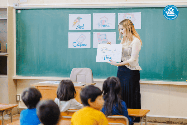 Các yếu tố cần thiết để trở thành một giáo viên tiếng Anh