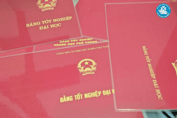 Bằng đại học liên thông có ghi chữ liên thông không?