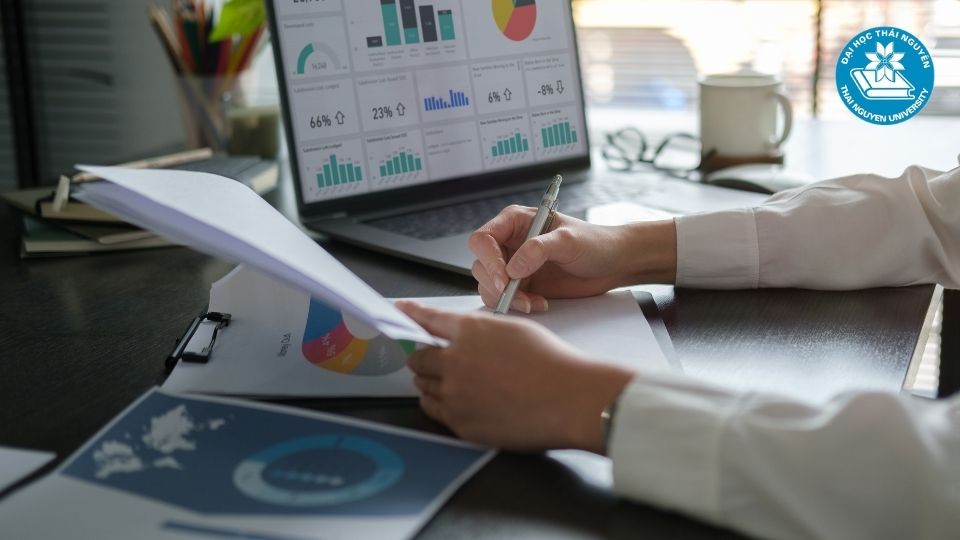 Hiện nay ngành Quản trị kinh doanh lương bao nhiêu