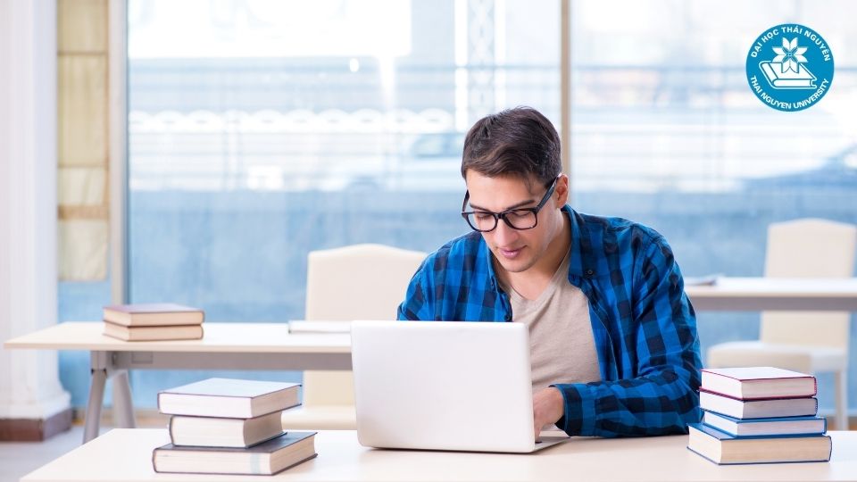 Đề xuất điều chỉnh mức trích lập học bổng