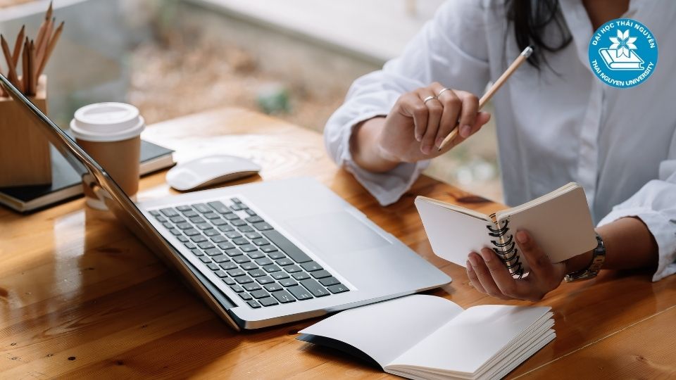 Lý do siết chặt: Đảm bảo chất lượng và công bằng trong giáo dục