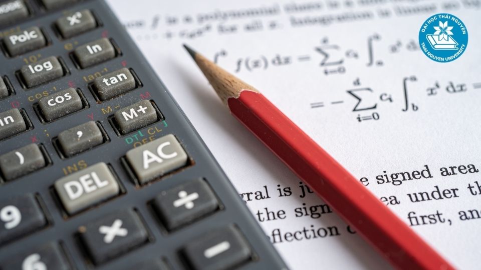Luật Kinh tế có học toán không?