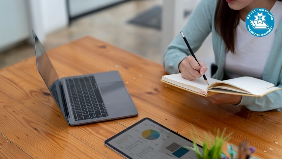 Ngành tài chính ngân hàng hệ đào tạo từ xa