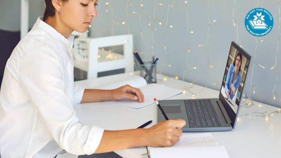 Chương trình Đào tạo từ xa Quản trị kinh doanh
