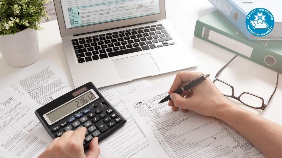 Nhiệm vụ cụ thể của kế toán tổng hợp