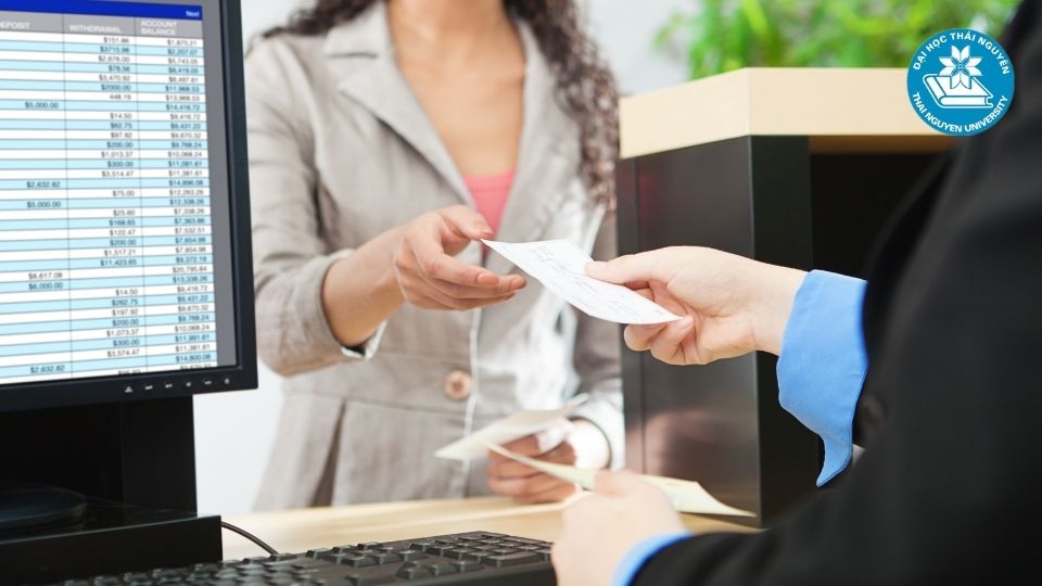 Ngành tài chính ngân hàng có dễ xin việc không?