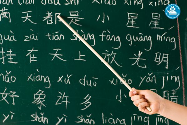 Các yếu tố ảnh hưởng đến học phí ngành Ngôn ngữ Trung